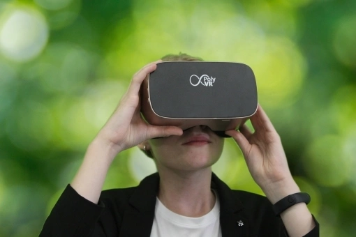 Мобильный класс виртуальной реальности PolyVR S1 на 8 устройств с подпиской на 1, 3, 5 лет